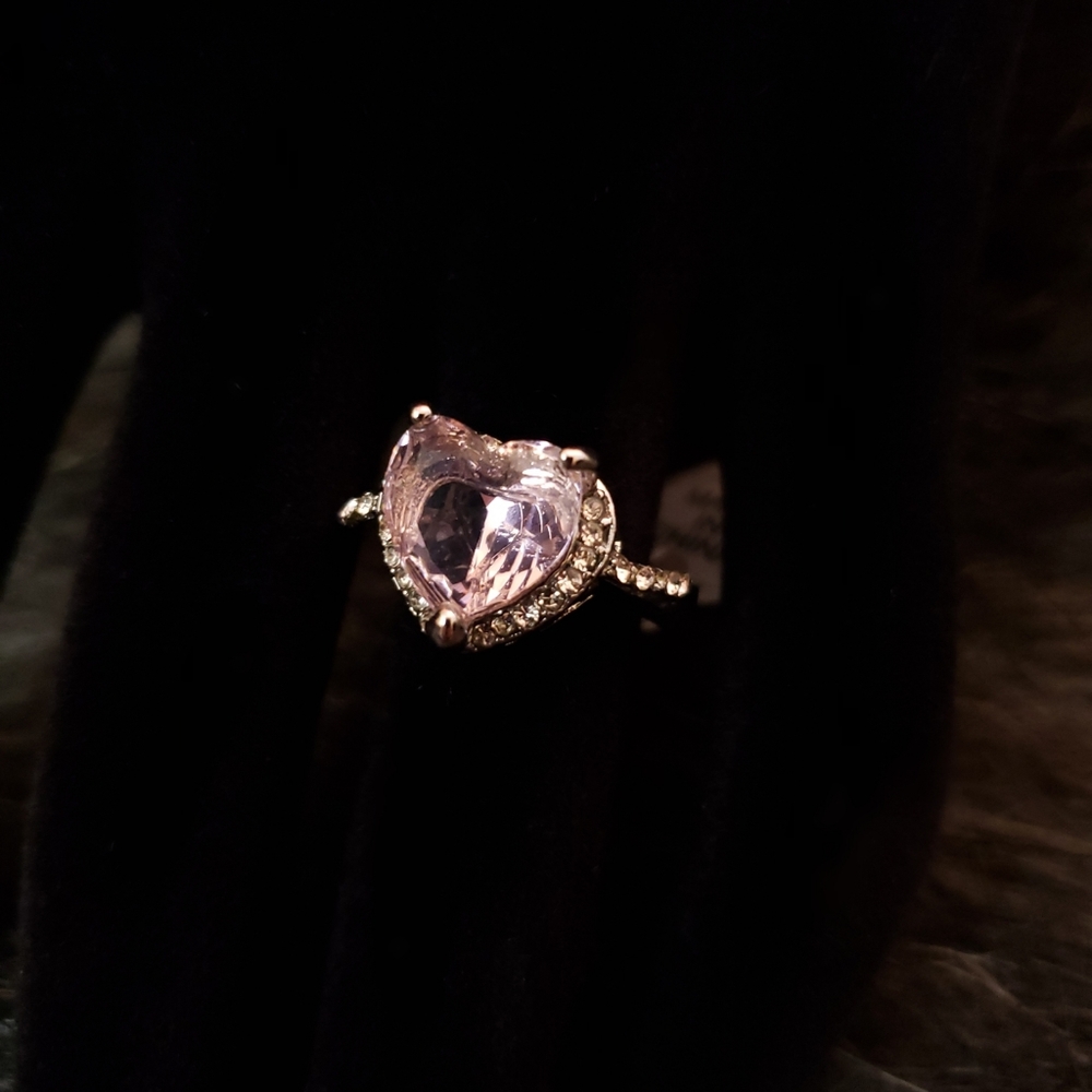 Pink Heart Shaped Diamond Fashion Ring - Picture 5 of 8